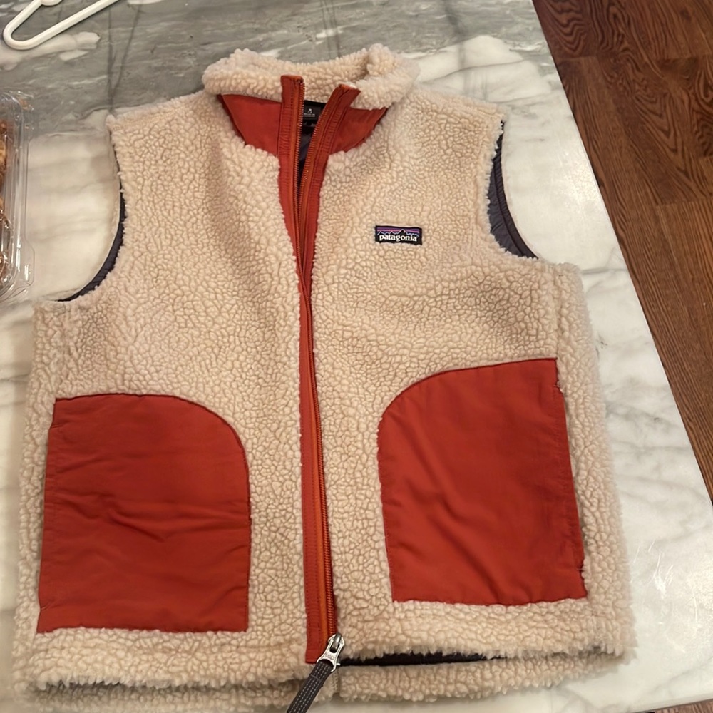 Patagonia boys fleece vest